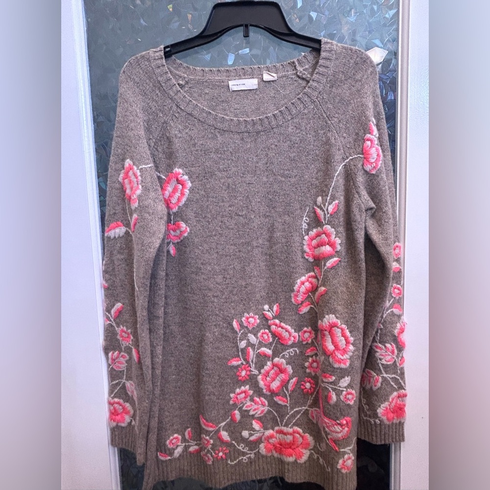 Anthropologie Gray and Pink Floral Crew Neck Sweater B5